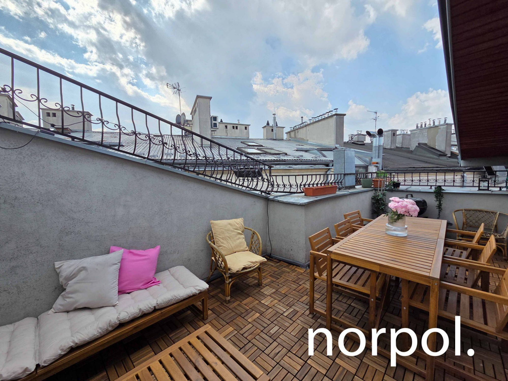 Stylowy apartment z jedną sypialnią i tarasem w centrum Kazimierza Kraków - zdjęcie 4