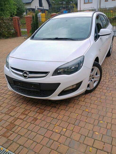 Opel Astra J 1,6 CDTI Sports Tourer, 2014r. Poznań - zdjęcie 1