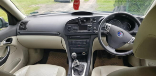Sprzedam Anglika . Saab 9-3 1,8 turbo benzyna.klima Starachowice - zdjęcie 5