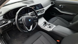 BMW 318i Advantage aut Swarzędz - zdjęcie 10