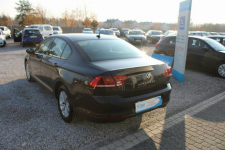 Volkswagen Passat ESSENCE App-Connect LED F-vat Salon Polska Gwarancja Warszawa - zdjęcie 7