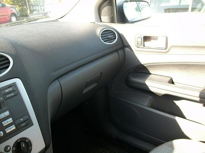 Ford Focus Automat/ perfekcyjny Stan/1.6 benzyna Katowice - zdjęcie 9