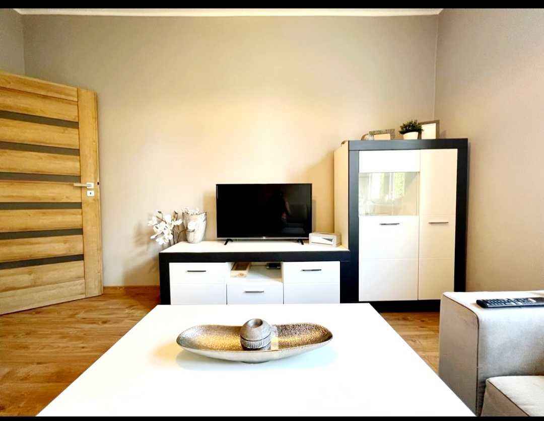 2pok, 40 met, Okolice Wilczej 2 MIEJSCA PARKINGOWE (Wrocław) Krzyki - zdjęcie 2