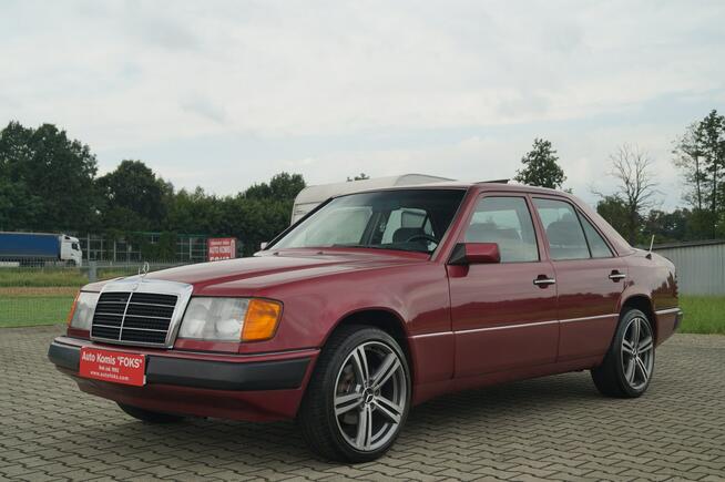 W124 200D Zadbany stan BDB Goczałkowice-Zdrój - zdjęcie 1