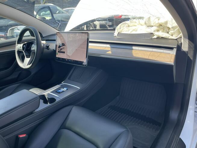 Tesla Model 3 Salon Polska Gliwice - zdjęcie 10