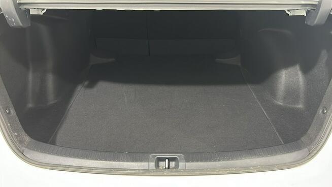 Toyota Corolla 1.8 Hybrid GPF Active sedan Warszawa - zdjęcie 11