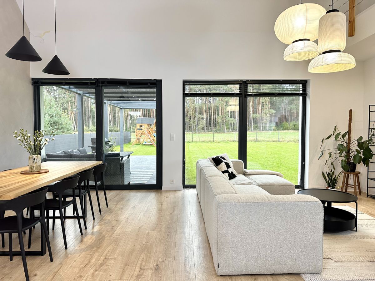 Nowoczesny dom z widokiem na las – wysoki standard Radzewice - zdjęcie 2