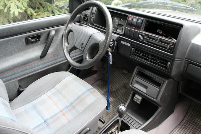 Volkswagen Golf 1.6 Benzyna 5 drzwi Oldtimer 1988 Lubań - zdjęcie 8