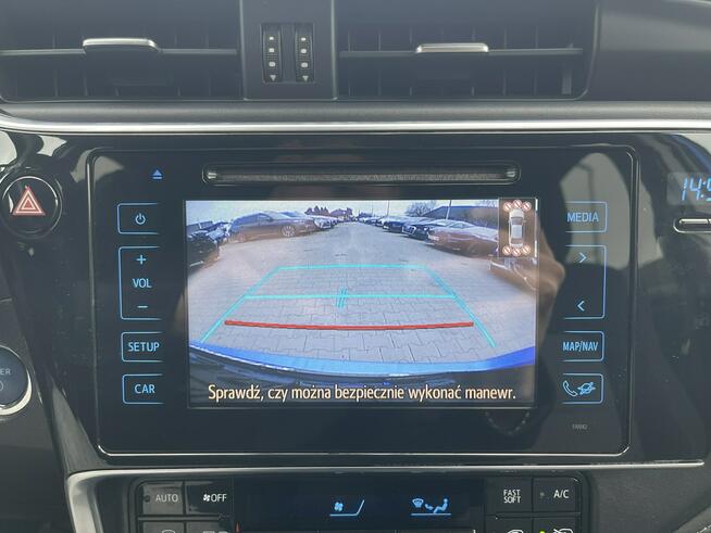 Toyota Auris Selection Hybryda Automat Kamera Podgrzewanie Gliwice - zdjęcie 9