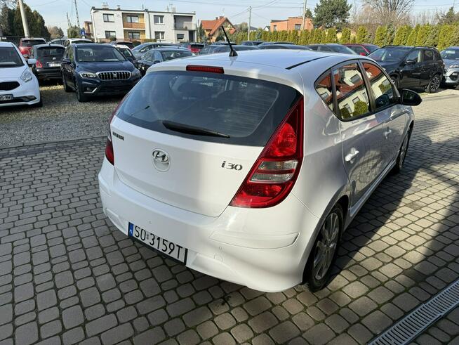 Hyundai i30 Rej.03.2011  1,4 109KM  LPG  Klimatronik Orzech - zdjęcie 5