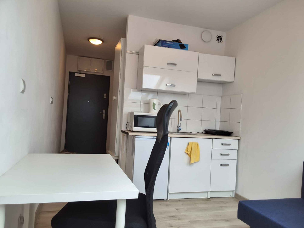 1pok, 18met, Okolice Koszarowej WINDA/2022 (Wrocław) Psie Pole - zdjęcie 1