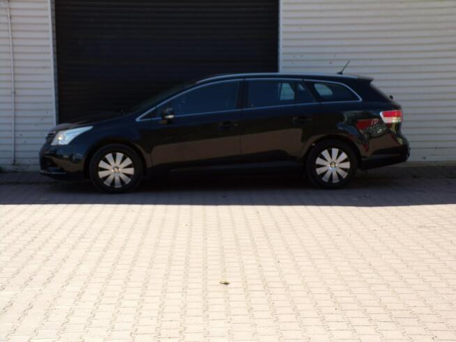 Toyota Avensis Klimatronic / Navi /Kamera / 1.8 /147KM /2011r Mikołów - zdjęcie 7
