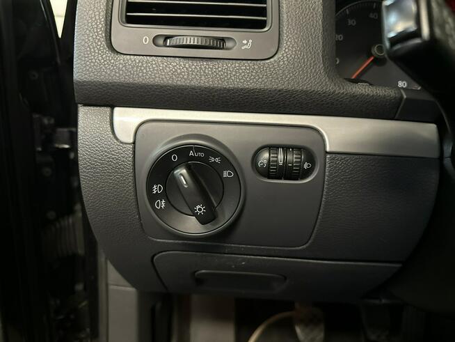 VW Golf V 1.4 MPI UNITED Zadbany Po Opłatach szyberdach Lubrza - zdjęcie 9