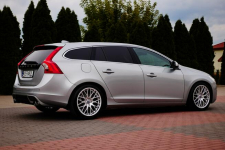 Volvo V60 2.0_163KM_Rdesign_Automat Rzekuń - zdjęcie 9