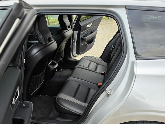 Volvo V60 B4 2.0 D 197KM R-Design / I właściciel / Serwisowany Skępe - zdjęcie 8