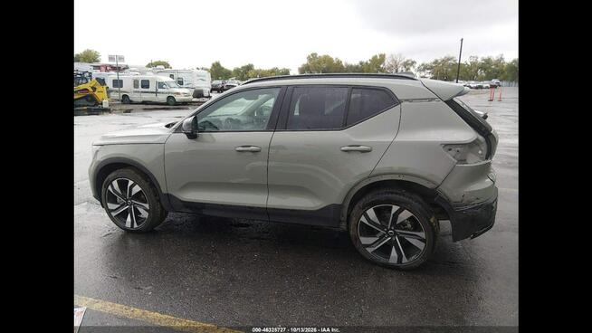 Volvo XC 40 ULTIMATE DARK THEME / AWD / B5 / niski przebieg Warszawa - zdjęcie 7