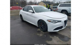 Alfa Romeo Giulia / 4x4 / 2.0 280KM / niski przebieg / Tarnów - zdjęcie 3