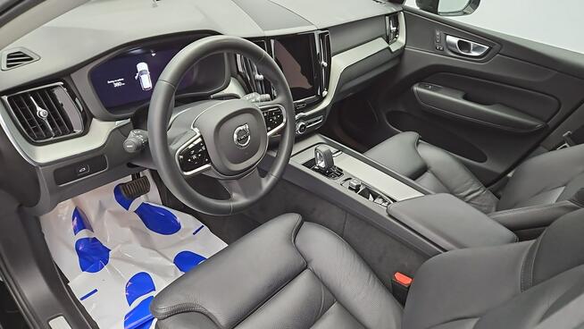 Volvo XC 60 AWD Plus Dark aut ! Z Polskiego Salonu ! Faktura VAT ! Warszawa - zdjęcie 9