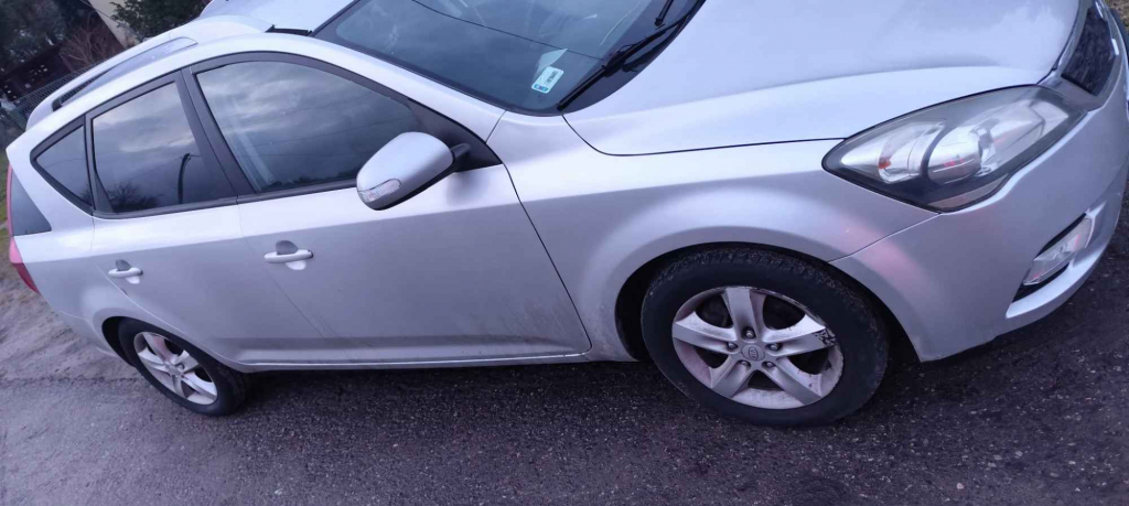 Sprzedam swoją niezawodną Kia cee'd Lębork - zdjęcie 5