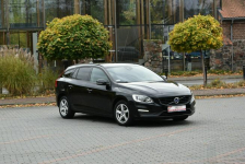 Volvo V60 2.0d 120KM Manual 2015r. LED NAVi TEMPOMAT Isofix Kampinos - zdjęcie 8