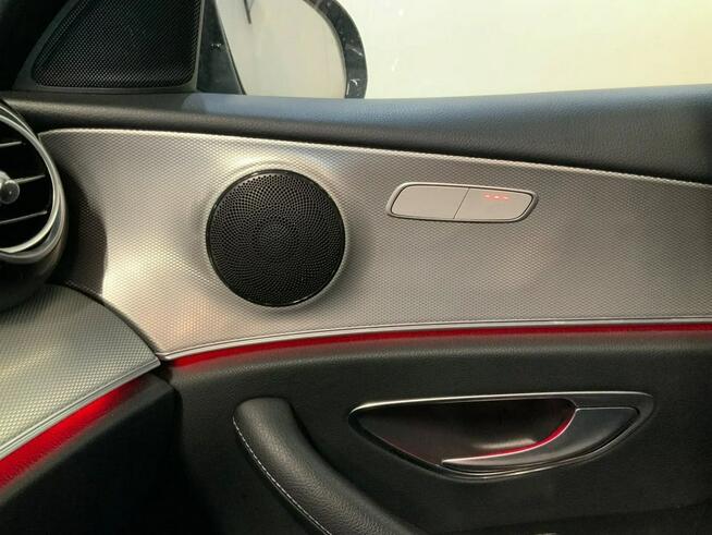 Mercedes E 220 Sadlno - zdjęcie 11