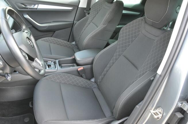 Škoda Karoq 1.6 TDI 116KM Niski przebieg Navi Kamera Aktywny tempomat Dąbrowa Górnicza - zdjęcie 9