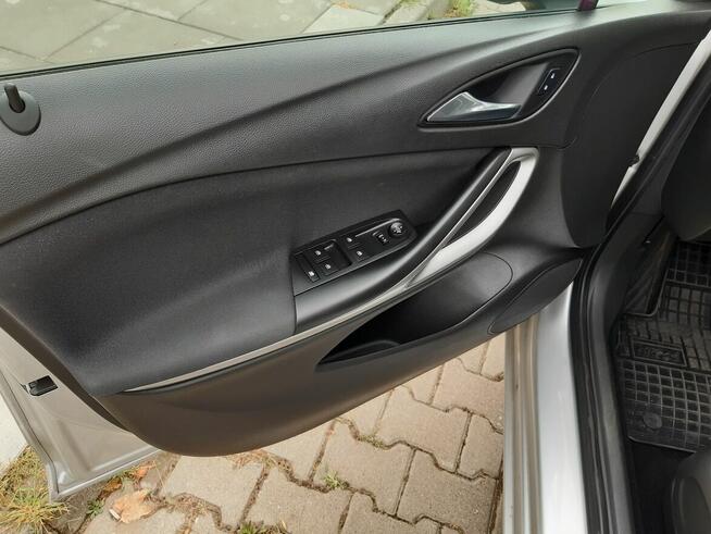 Opel Astra 1,4T 125 KM Enjoy 2020 1 rejestracja Warszawa - zdjęcie 9