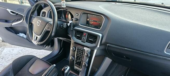 Volvo V40 2.0 D3 150 KM R-Desing Navi Skóra  Full Opcja Płock - zdjęcie 12
