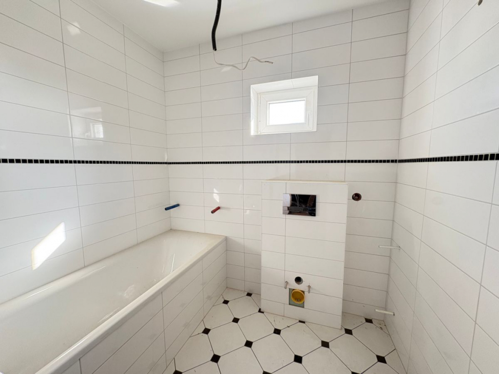 Brenno – dom 350 m² w formie pensjonatu, blisko je Brenno - zdjęcie 7