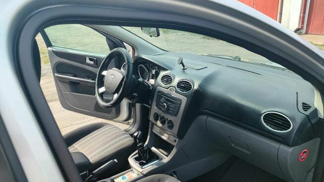 Sprzedam Ford Focus kombi MK2 2009 Knurów - zdjęcie 5
