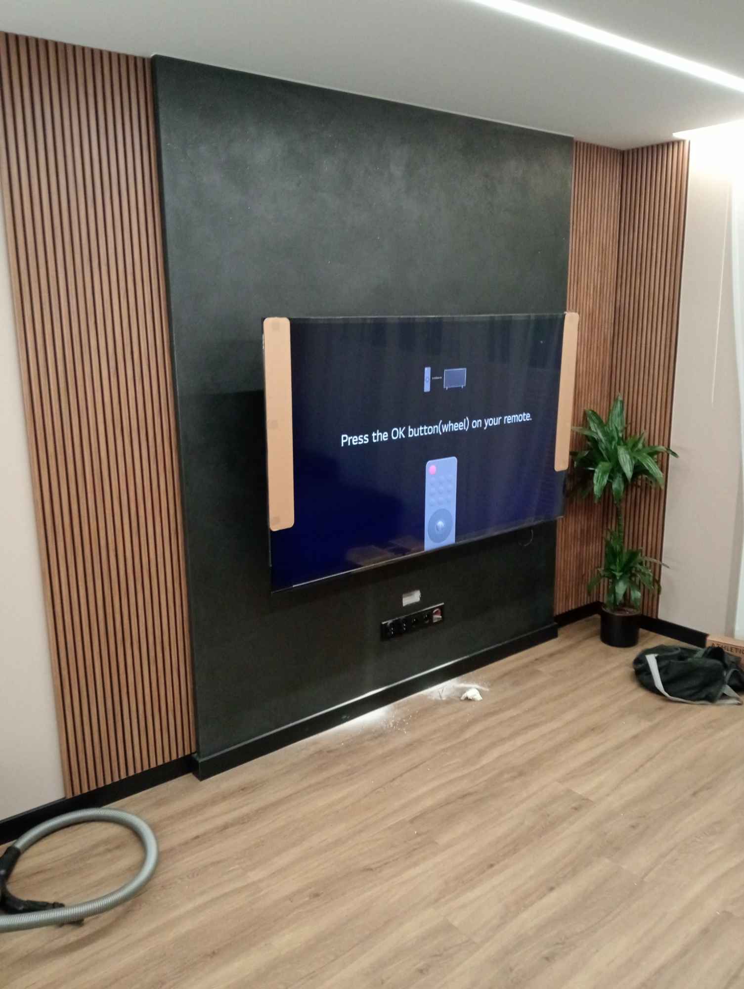 Montaż ustawienie serwis anten satelitarnych DVBt Montaż telewizora Sosnowiec - zdjęcie 2