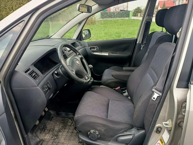 Toyota Corolla Verso 2.0 D-4D 90km 05r Tarnów - zdjęcie 5