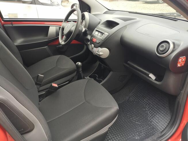 Toyota Aygo 17 tys przebiegu Warszawa - zdjęcie 11