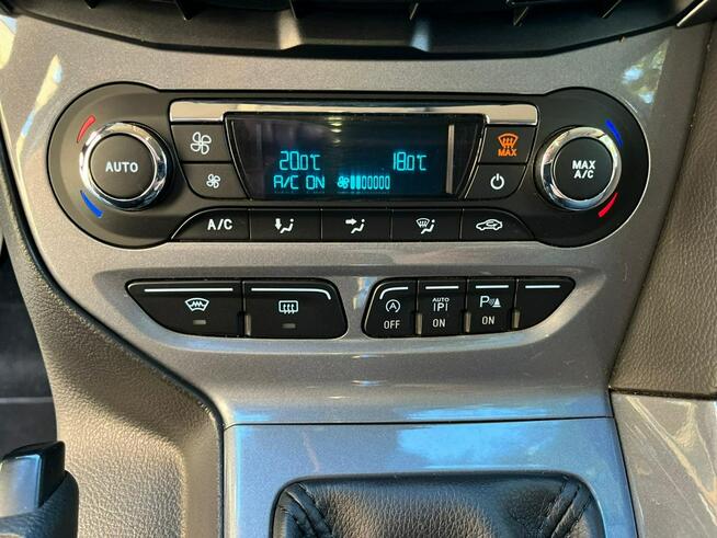 Ford Focus 1.6i Titanium Stargard - zdjęcie 7