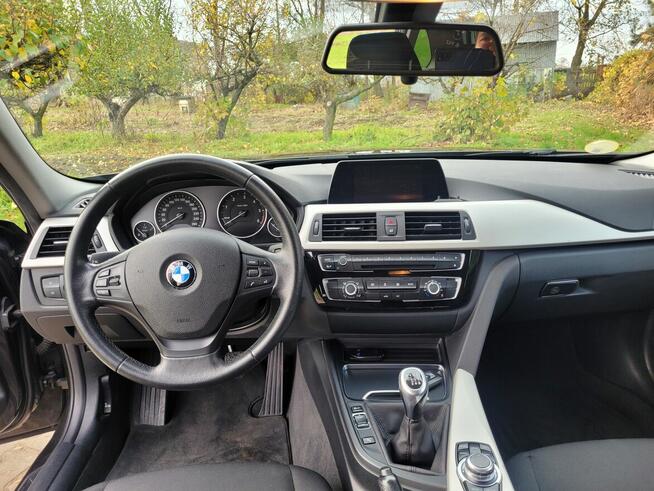 BMW Seria 3 318d Touring Kalisz - zdjęcie 9