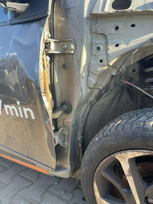 Toyota Yaris Selection Automat Hybryda Klimatronik Kamera Gliwice - zdjęcie 4