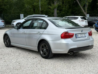 318d 136kM! Manual! Skórzane fotele! Dwustrefowa klimatyzacja! Pęcice - zdjęcie 5