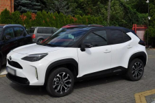 TOYOTA YARIS 1.5 HEV HYBRYD 13 tys km Nowy model 2024 Hak Holowniczy Warszawa - zdjęcie 2