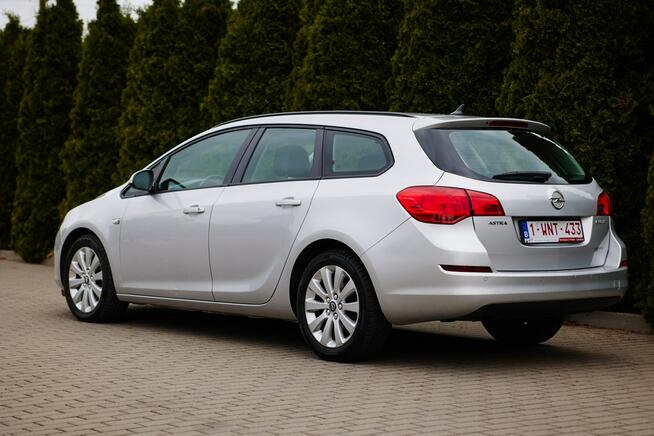 Opel Astra Sports Tourer Rzekuń - zdjęcie 3