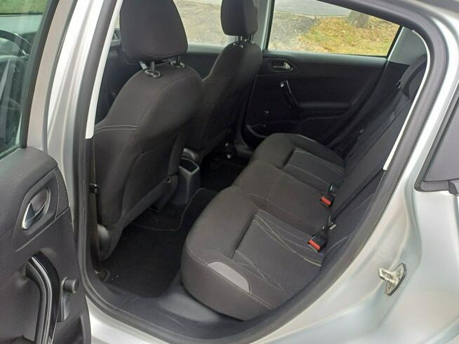Peugeot 208 1.6 HDi  92KM Suchorzew - zdjęcie 6