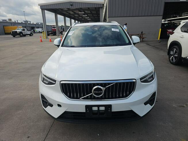 Volvo XC 40 Bogata wersja wyposażenia / AWD / B5 / niski przebieg Chwaszczyno - zdjęcie 3