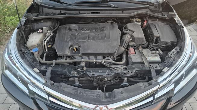 Toyota Corolla 1.6 Sedan 2018, pierwsza rejestracja 2019 Ursynów - zdjęcie 8