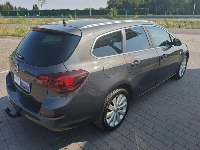 Opel Astra Sports Tourer Lipówki - zdjęcie 11
