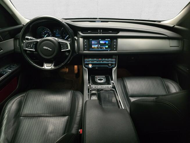 Jaguar XF Komorniki - zdjęcie 10