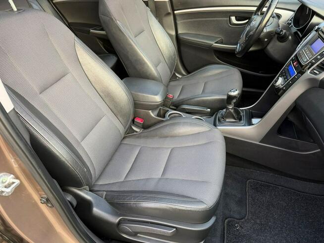 Hyundai i30 * PANORAMA * Benzyna 1.6 * Wyjątkowa Wersja * Piękny * Ruda Śląska - zdjęcie 8