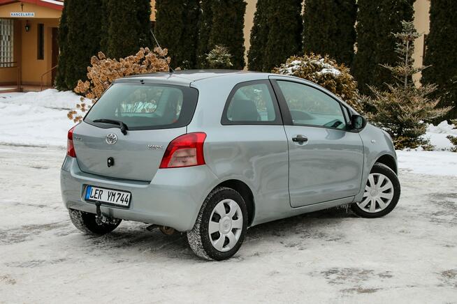 Toyota Yaris 69KM Klimatyzacja Isofixy Hak Ostrów Mazowiecka - zdjęcie 7