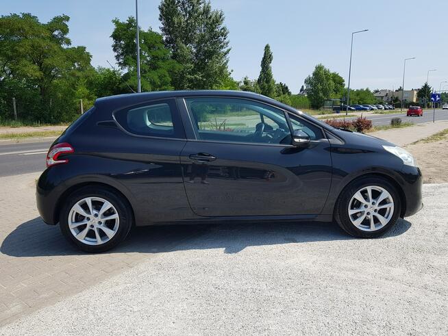 Peugeot 208 1,4 Benzyna Klima Tablet Zarejestrowany Gwarancja Włocławek - zdjęcie 4