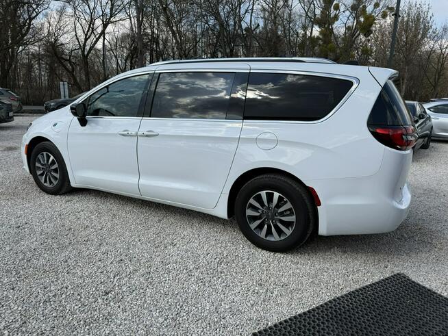 Chrysler Pacifica 3.6 V6 298 KM / HYBRYDA PLUG-IN / Przebieg 900 KM! Pęcice - zdjęcie 9