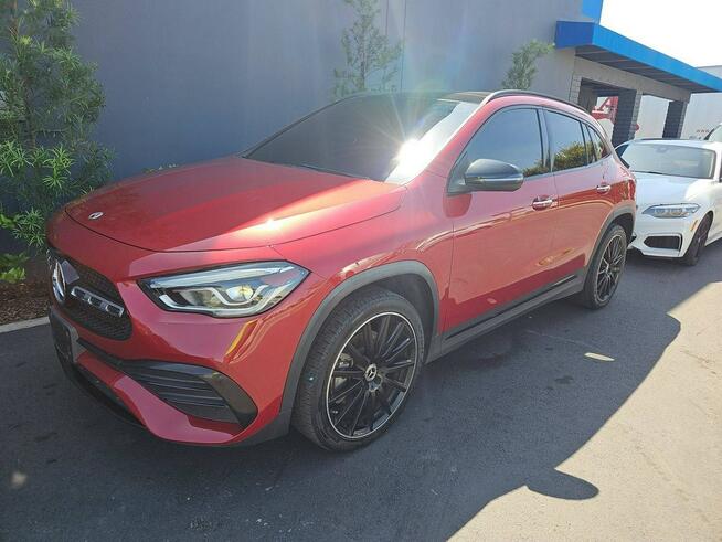 Mercedes GLA 250 4Matic / pakiet AMG / niski przebieg Chwaszczyno - zdjęcie 1