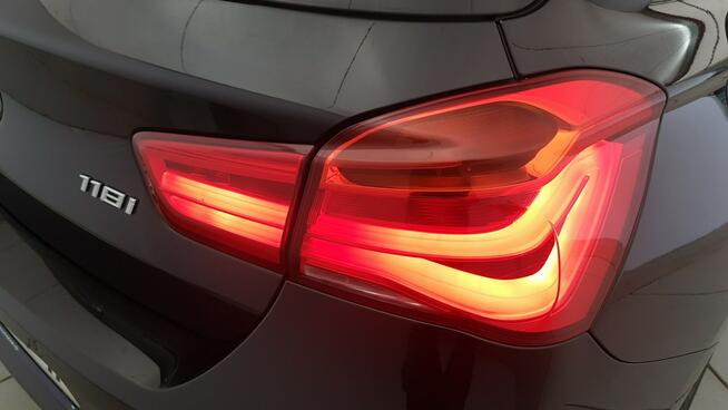 BMW 118 i GPF aut ! Z Polskiego Salonu ! Fv 23 % ! Warszawa - zdjęcie 12